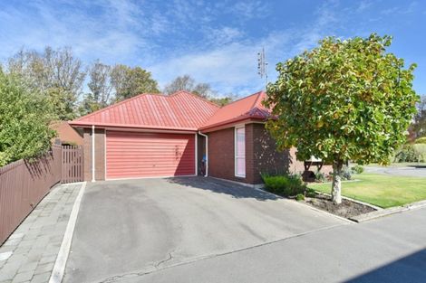 Photo of property in 2/11 Ludecke Place, Sockburn, Christchurch, 8042