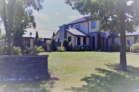 Photo of property in 1 Hawthorn Mews, Rangiora, 7400