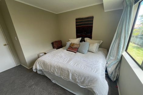 Photo of property in 15 Pinewood Grove, Botany Downs, Auckland, 2010