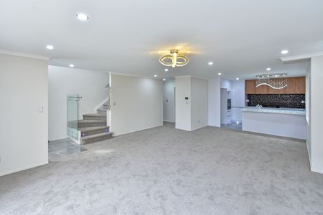 Photo of property in 56b Cambridge Terrace, Papatoetoe, Auckland, 2025