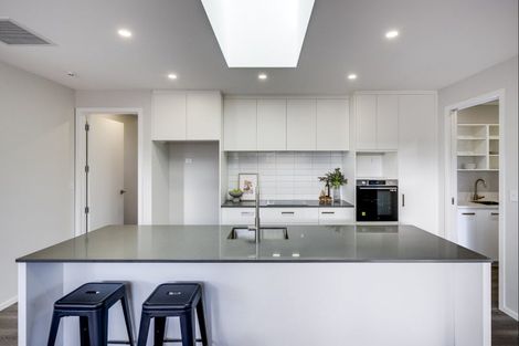 Photo of property in 18 Whangaehu Place, Te Awa, Napier, 4110