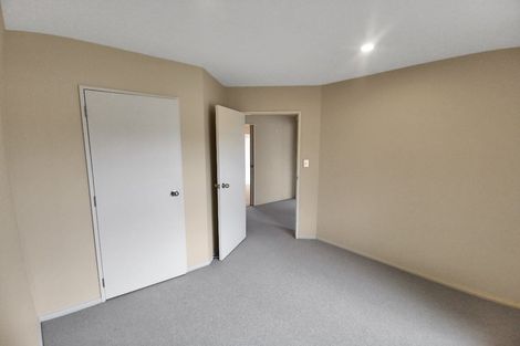 Photo of property in 13 Sapperton Drive, Henderson, Auckland, 0612