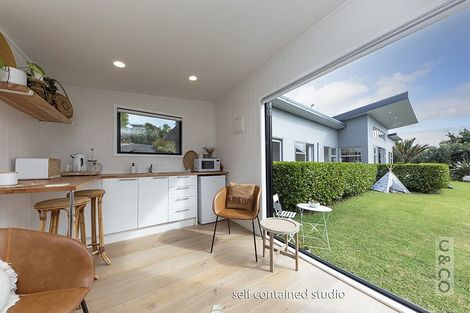 Photo of property in 10 The Rise, Waimauku, 0812