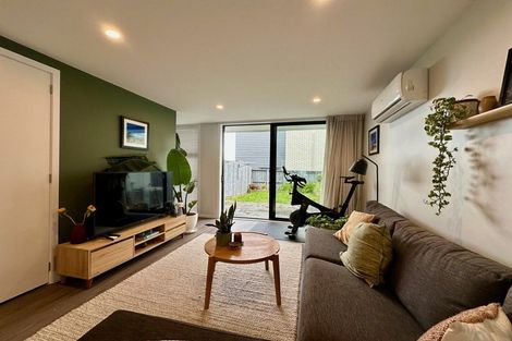 Photo of property in 4 Kaiwawao Lane, Hobsonville, Auckland, 0616