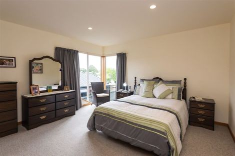 Photo of property in 2 Pentonville Close, Westmorland, Christchurch, 8025