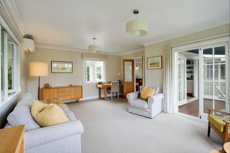 Photo of property in 26 Bowling Road, Greenmeadows, Napier, 4112