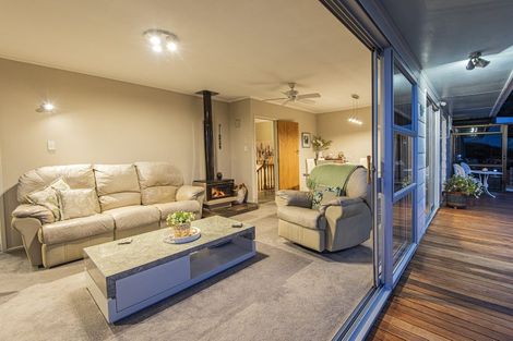 Photo of property in 100 School Road, Paihia, 0200