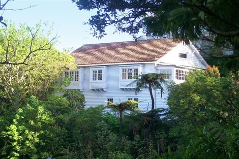 Photo of property in 27 Lower North Terrace, Kelburn, Wellington, 6012