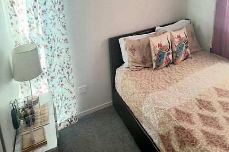 Photo of property in 41 Regiment Road, Papakura, 2110