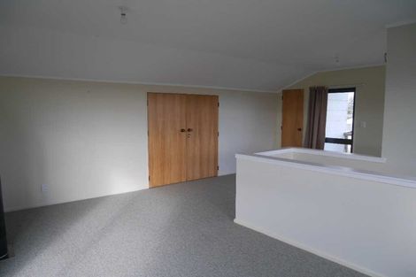 Photo of property in 13 Reeves Street, Waikanae Beach, Waikanae, 5036