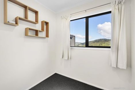 Photo of property in 9 Commons Way, Crofton Downs, Wellington, 6035