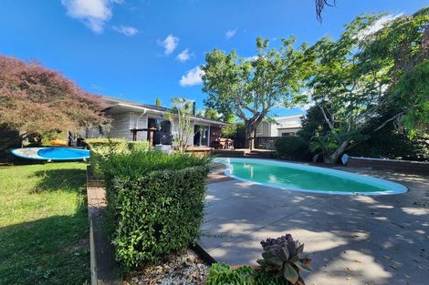 Photo of property in 85 Hutchinsons Road, Bucklands Beach, Auckland, 2014