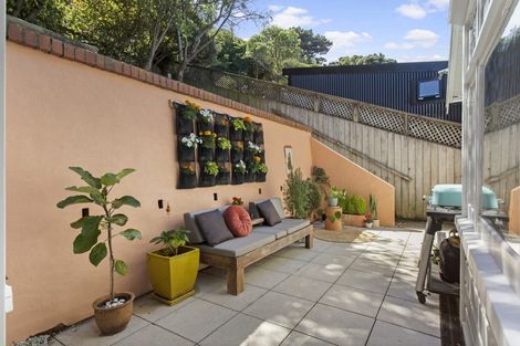 Photo of property in 35 Kainui Road, Hataitai, Wellington, 6021