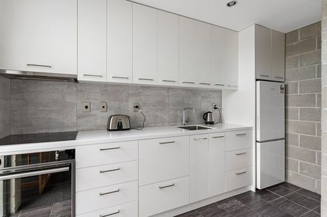 Photo of property in 1/868 Colombo Street, Christchurch Central, Christchurch, 8013