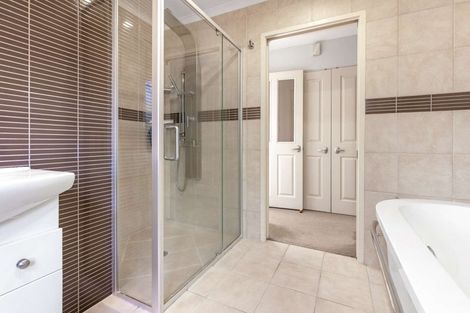 Photo of property in 8 Piha Close, Papamoa Beach, Papamoa, 3118