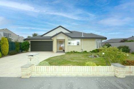 Photo of property in 3 Neathwest Avenue, Broomfield, Christchurch, 8042