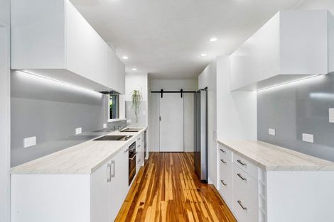 Photo of property in 57a Church Road, Taradale, Napier, 4112