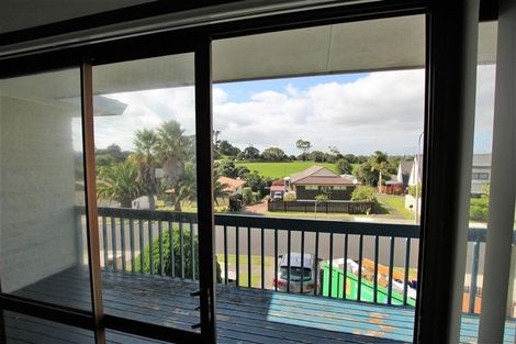 Photo of property in 10 Anna Watson Road, Half Moon Bay, Auckland, 2012