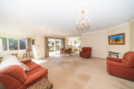 Photo of property in 8 Shakespeare Way, Kelvin Grove, Palmerston North, 4414