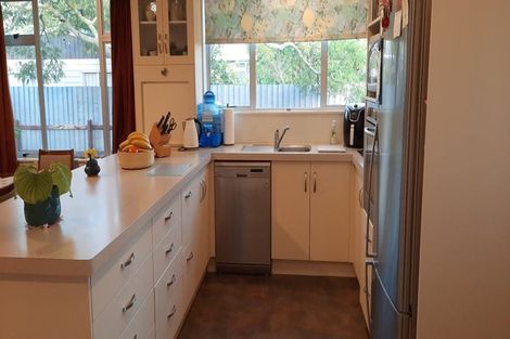 Photo of property in 11 Beaumont Place, Westbrook, Palmerston North, 4412