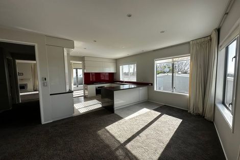 Photo of property in 28 Oakwood Grove, Eastern Beach, Auckland, 2012