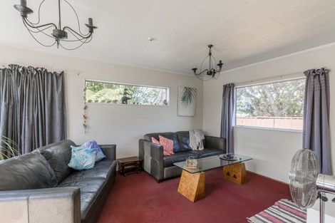 Photo of property in 14 Kowhai Grove, Raumati Beach, Paraparaumu, 5032