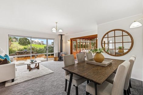 Photo of property in 25 Hawkes Access Road, Waitoki, Silverdale, 0994