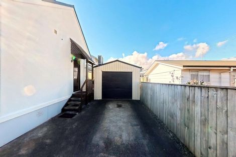 Photo of property in 214 Puriri Street, Castlecliff, Whanganui, 4501