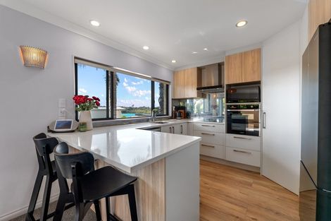 Photo of property in 190 Welcome Bay Road, Welcome Bay, Tauranga, 3112