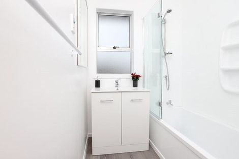 Photo of property in 18 Tomin Road, Glenview, Hamilton, 3206