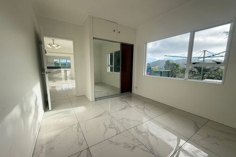 Photo of property in 8 Penlington Place, Karori, Wellington, 6012