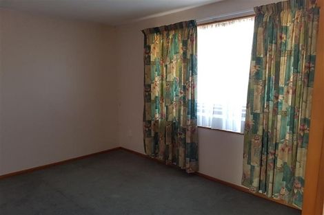 Photo of property in 1/53 Kuaka Crescent, Bromley, Christchurch, 8062