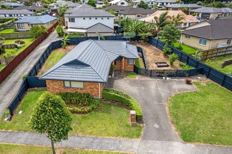 Photo of property in 11 Saralee Drive, Manurewa, Auckland, 2105