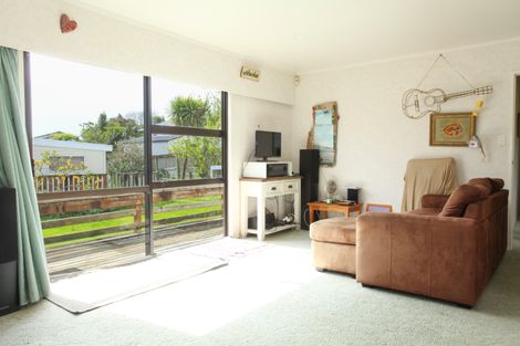 Photo of property in 1a Sunshine Rise, Raglan, 3225