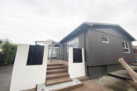 Photo of property in 9 Thames Street, Welbourn, New Plymouth, 4310