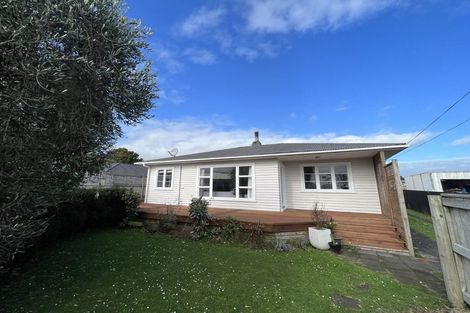 Photo of property in 6 Rarawa Place, Vogeltown, New Plymouth, 4310
