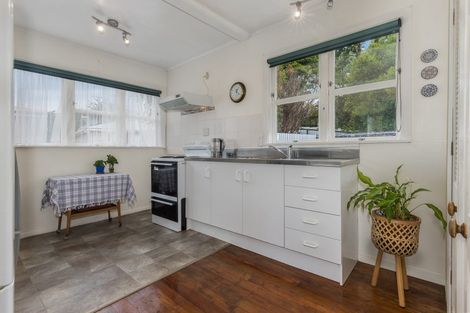 Photo of property in 1 Marere Avenue, Paraparaumu, 5032