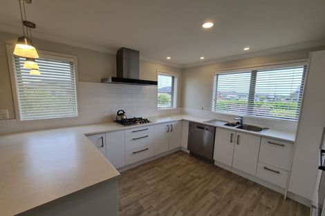 Photo of property in 22 Kohekohe Road, Papamoa Beach, Papamoa, 3118