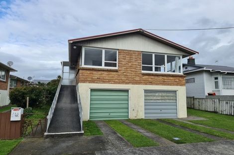 Photo of property in 264 Courtenay Street, Strandon, New Plymouth, 4312