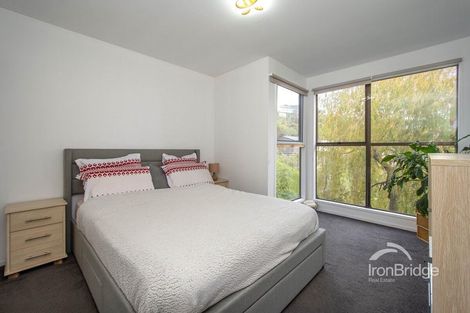 Photo of property in 10 Osmond Lane, Mount Pleasant, Christchurch, 8081