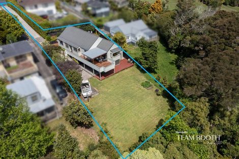 Photo of property in 126 Lynn Road, Bayview, Auckland, 0629