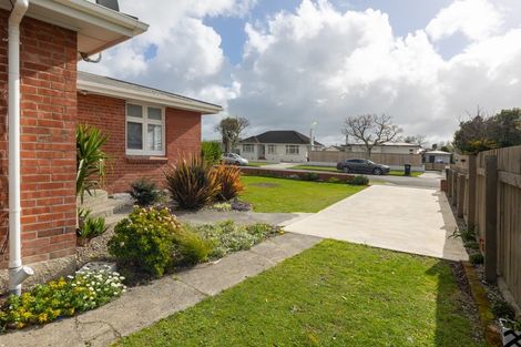 Photo of property in 16 Aberdeen Avenue, Takaro, Palmerston North, 4412