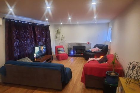 Photo of property in 119 Omata Road, Marfell, New Plymouth, 4310