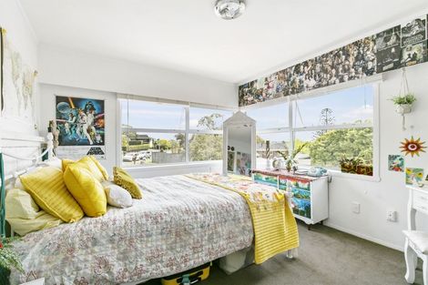 Photo of property in 1/11 Charles Dickens Drive, Mellons Bay, Auckland, 2014