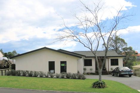 Photo of property in 27 Revell Drive, Ohauiti, Tauranga, 3112