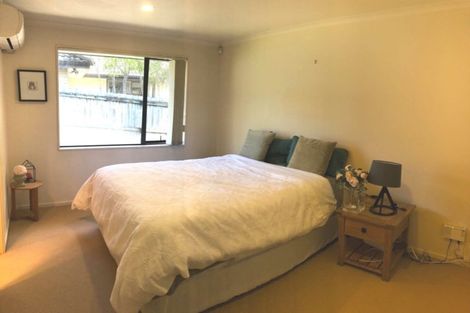 Photo of property in 26 William Gamble Drive, Greenhithe, Auckland, 0632