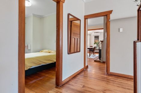 Photo of property in 180 Brooklands Road, Vogeltown, New Plymouth, 4310