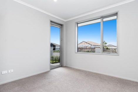Photo of property in 19 Fearnley Grove, Pyes Pa, Tauranga, 3112