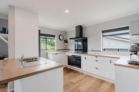 Photo of property in 15 Morrinsville Road, Hillcrest, Hamilton, 3216