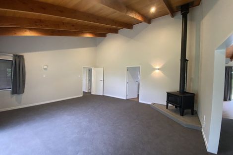 Photo of property in 378 Tararua Road, Levin, 5571